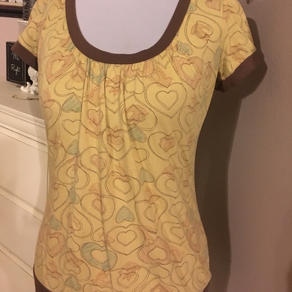 CLOSET CLEANOUT Wet Seal Top - Picture 2 of 4